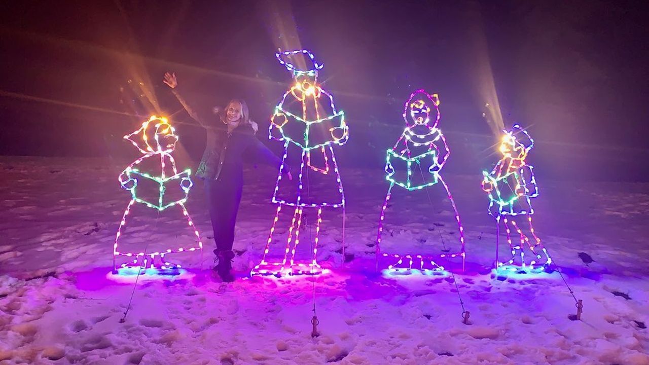 Holiday lights at Gring's Mill